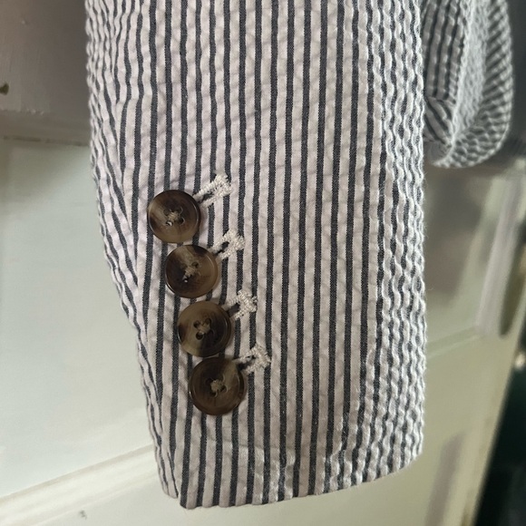 Isaac Mizrahi White and Blue Striped Blazer - Picture 4 of 6